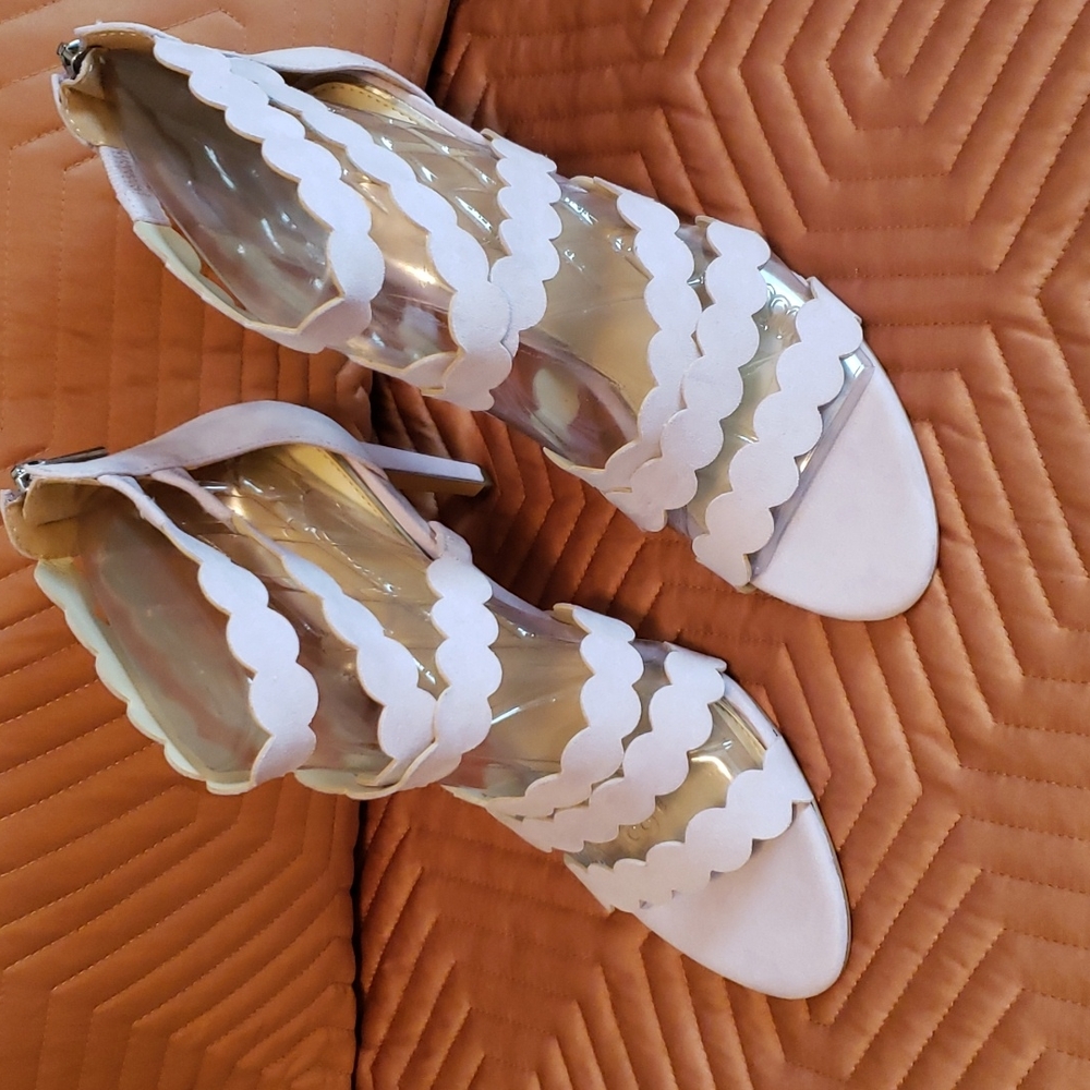 Jessica Simpson Lavender Ankle Strap Heels๐ - Picture 2 of 5